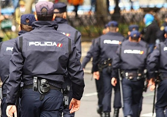 Un policía logra que le devuelvan unas vacaciones de 2021 que agotó para curarse del covid