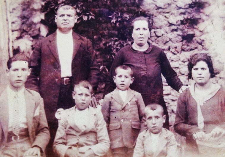 La tradición centenaria de las sillas de enea de un pueblo de Granada