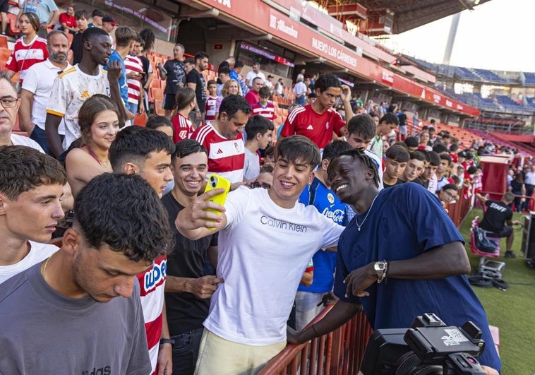 Los cuatro fichajes del Granada que siguen por inscribir