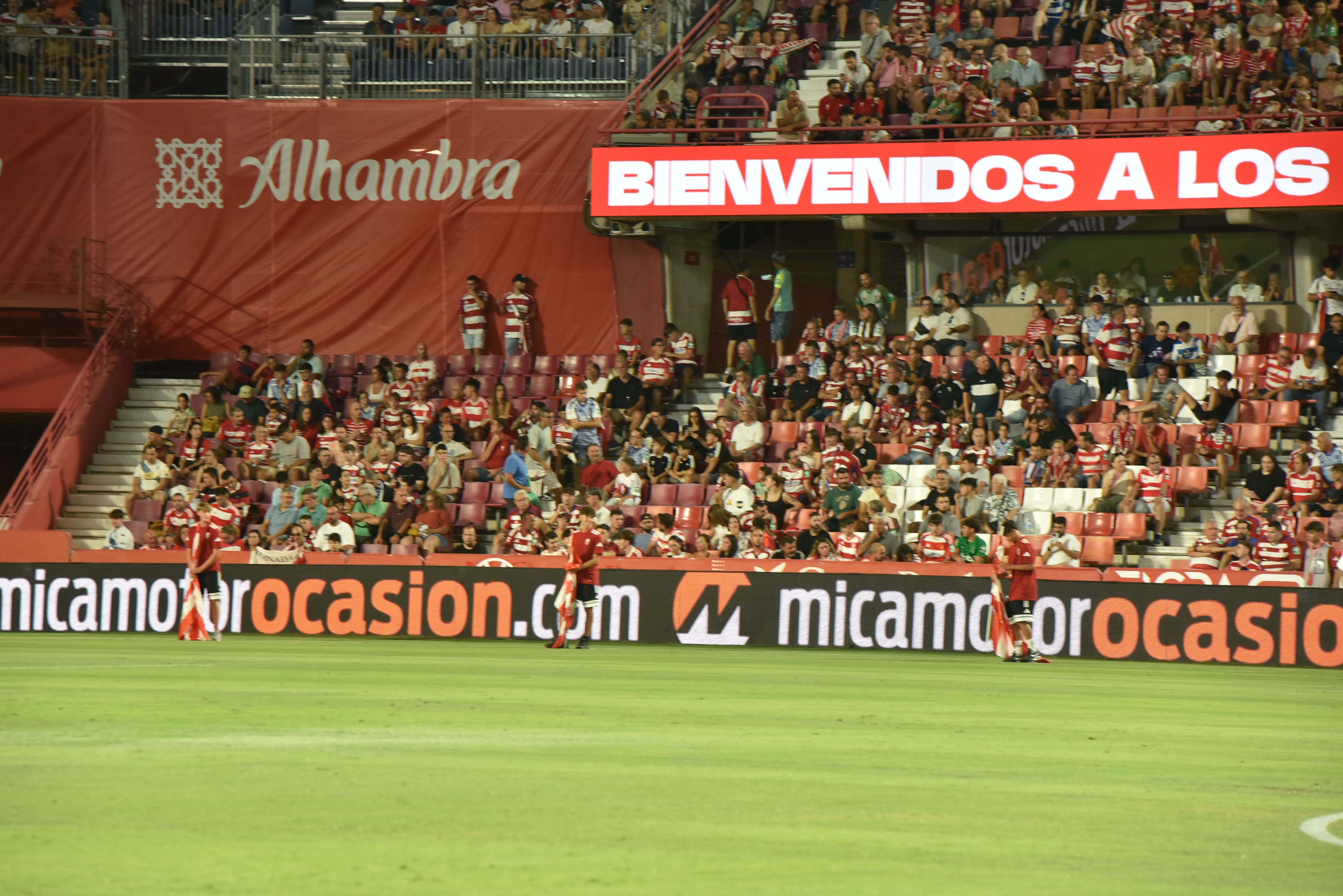 Encuéntrate en la grada del Granada-Depor