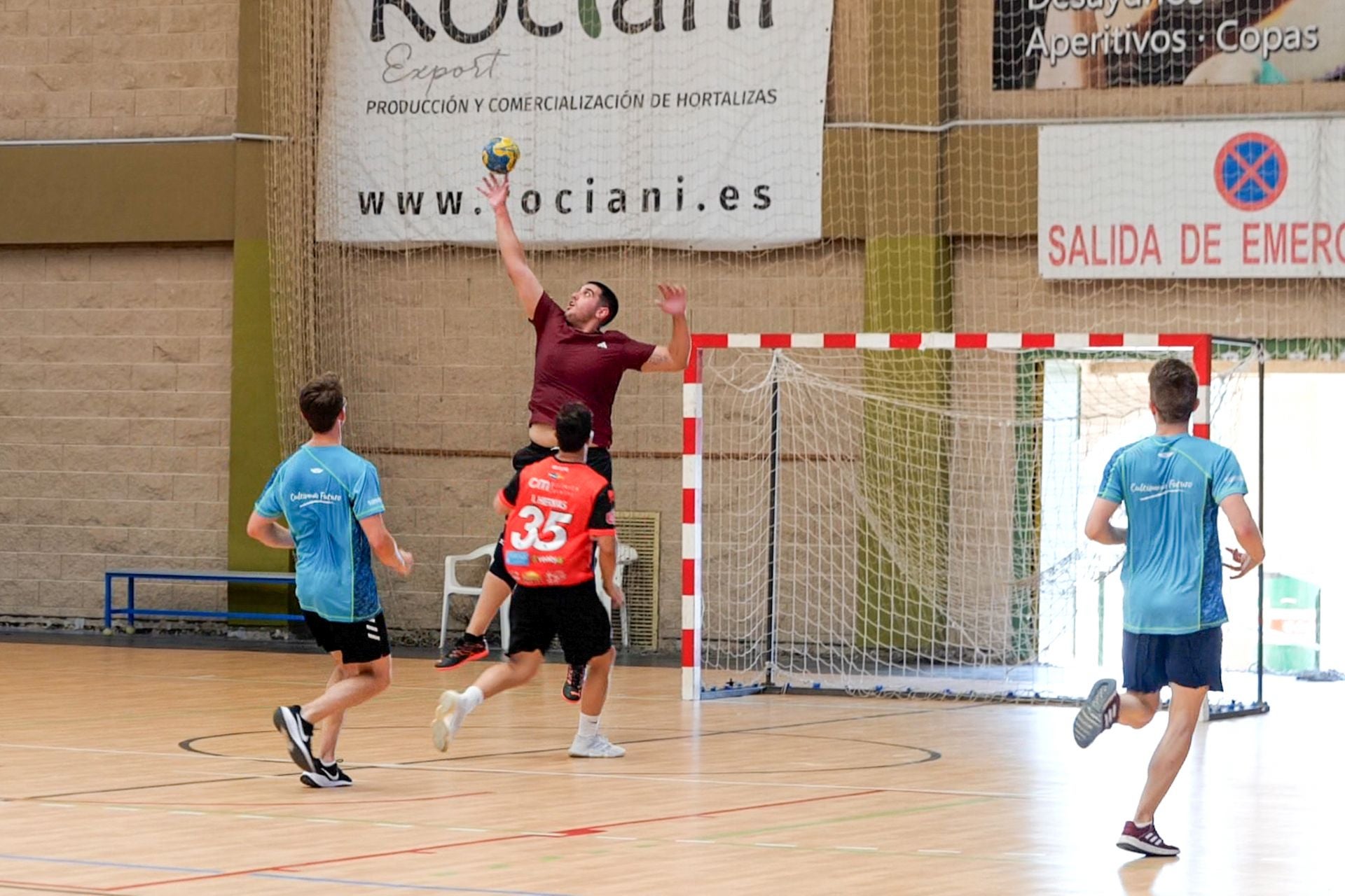 El pulso del verano en cien horas