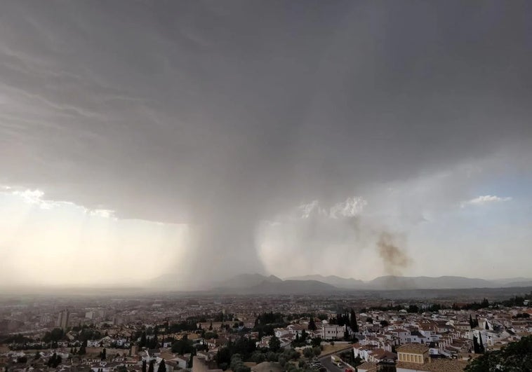 Avisos por nuevas tormentas en Andalucía esta tarde: a qué hora comienzan y zonas afectadas