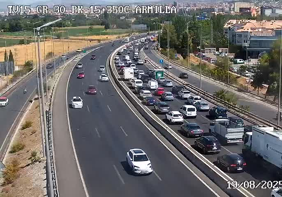 Colapso en la Circunvalación por un accidente este martes.