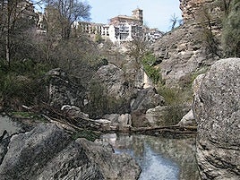 Estampa de Alhama de Granada hecha a raiz de una imagen tomada desde el Riachuelo.