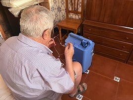 «Mi suegro tiene 101 años, necesita respirador y estaba sin luz»