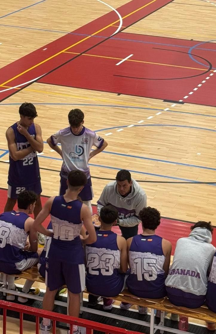 Paco Mena dirigió al filial júnior masculino del GmasB y ahora lo hará del senior.