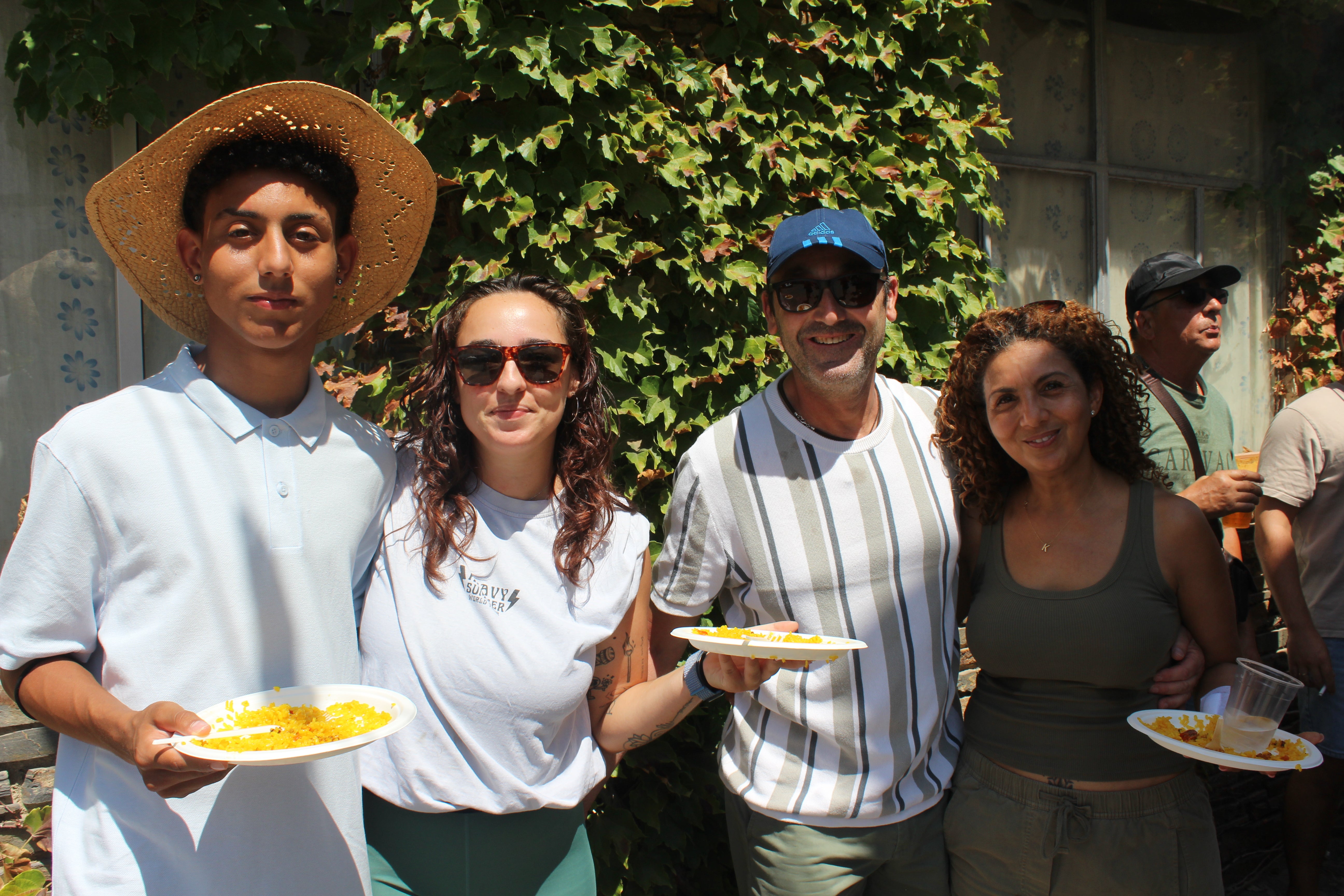 Velefique se da un festín de paella por sus Fiestas Patronales, en imágenes
