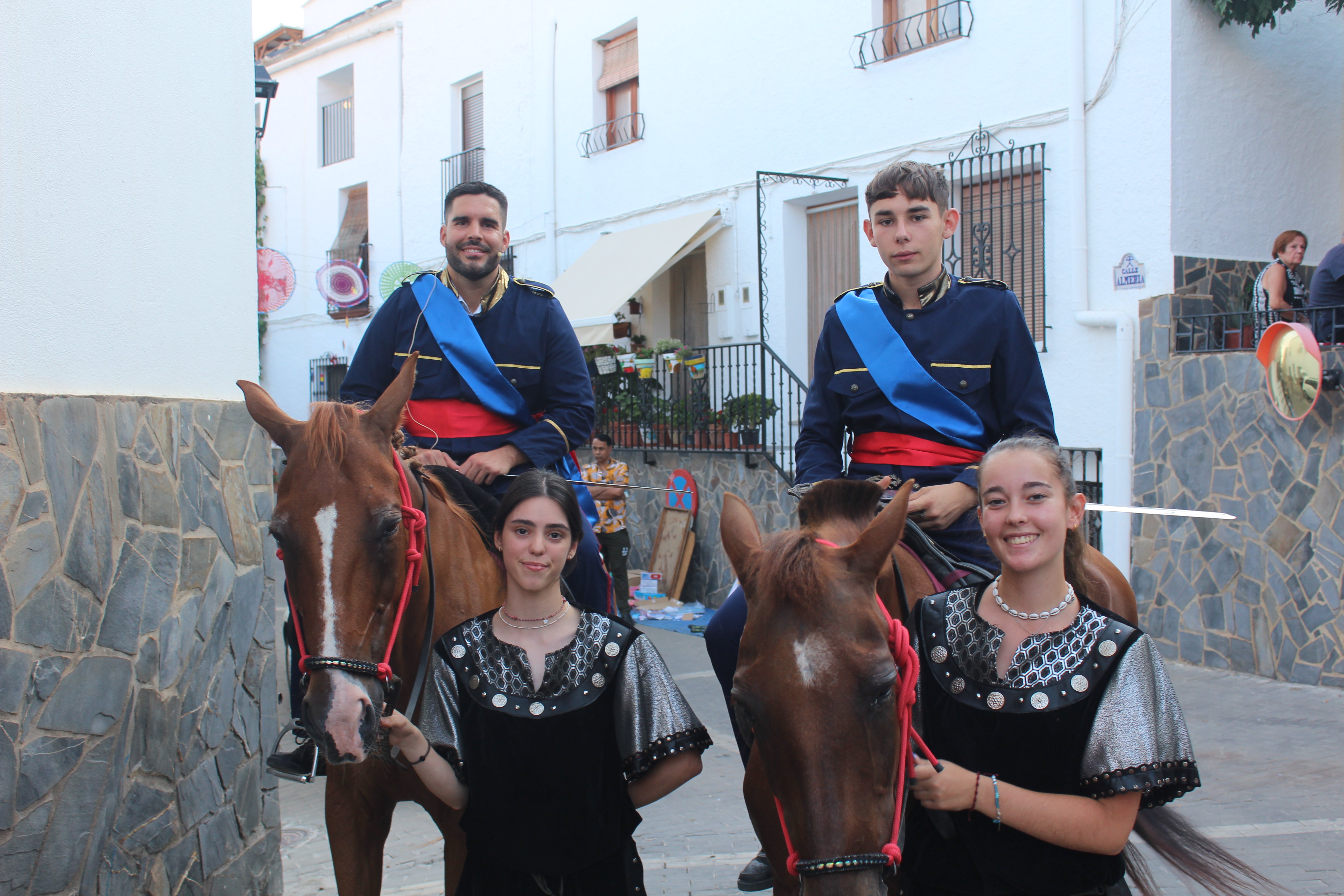 Velefique revive su pasión con los Moros y Cristianos, en imágenes