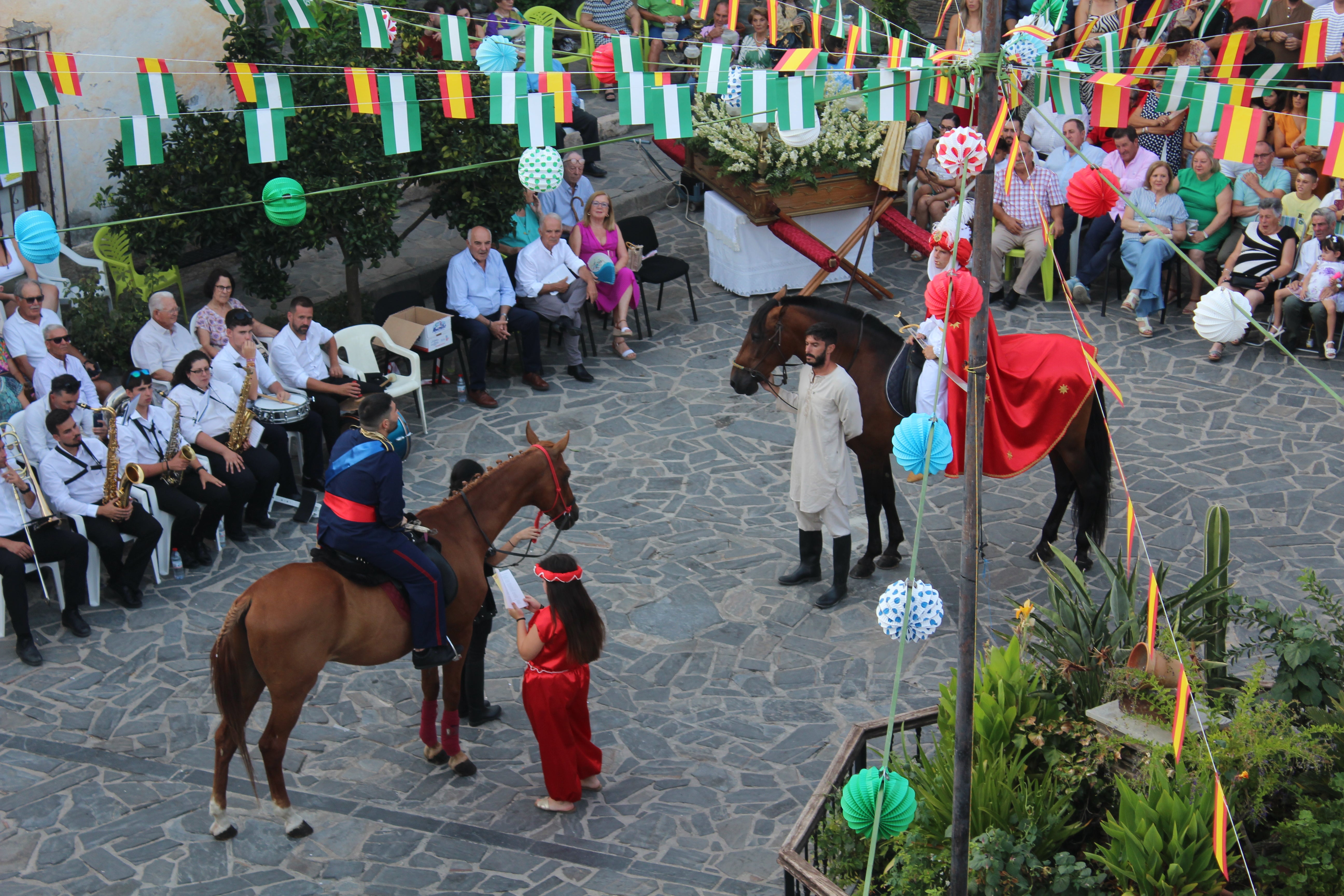 Velefique revive su pasión con los Moros y Cristianos, en imágenes