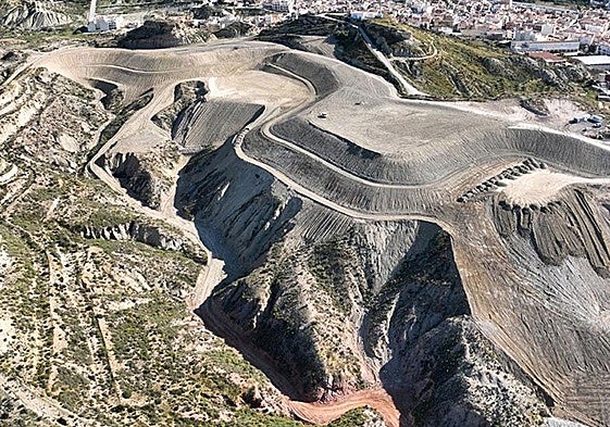 Actuación realizado en el vertedero de Albox.