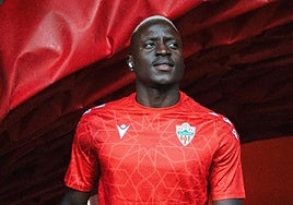 Lopy es el jugador más en forma de la UDAlmer; sus virtudes hacen girar al equipo.