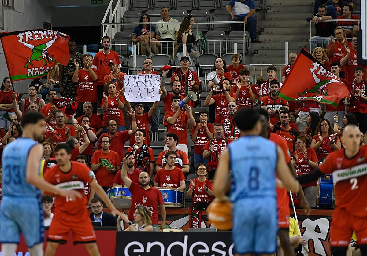 Tomàs (izquierda) y Rousselle (derecha), el Covirán 'regresó' a la ACB más rápido de lo esperado para subir su presupuesto.