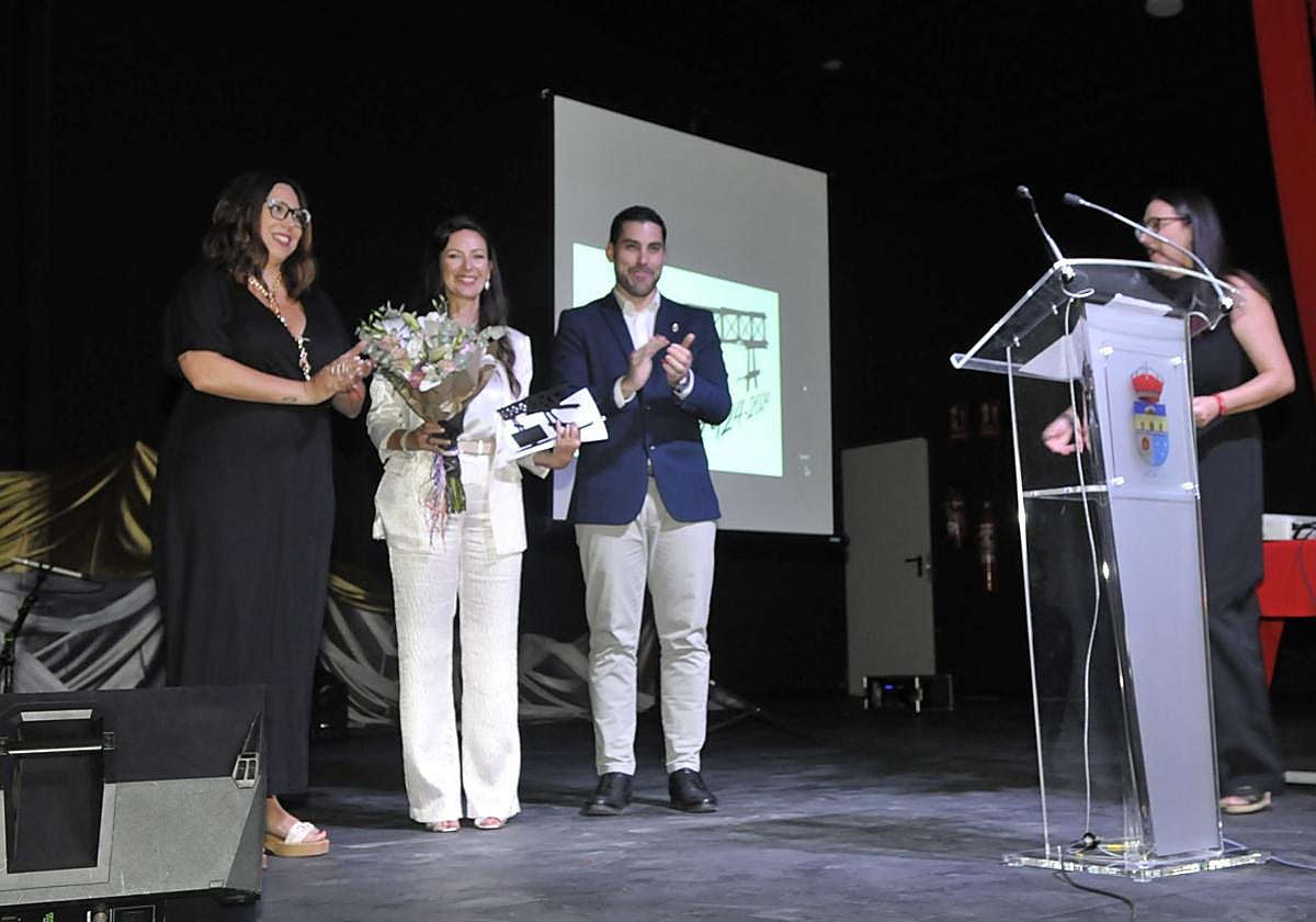 El pregón de fiestas de una inspectora de Educación cautivó a los habitantes de su pueblo de Granada