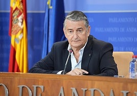 El consejero de la Presidencia, Interior, Diálogo Social y Simplificación Administrativa, Antonio Sanz.