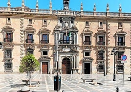 Vista de la Audiencia de Granada, en Plaza Nueva.