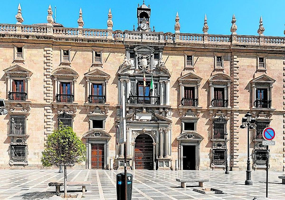 Vista de la Audiencia de Granada, en Plaza Nueva.