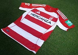 Así lucirá Mercanza en el frontal de la camiseta.