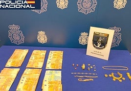 Material recuperado por los agentes.