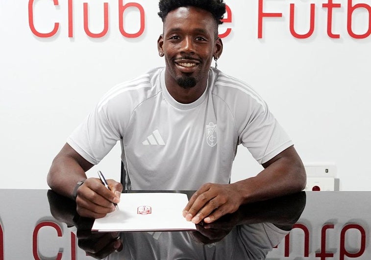 Oficial: Bouldini, nuevo jugador del Granada
