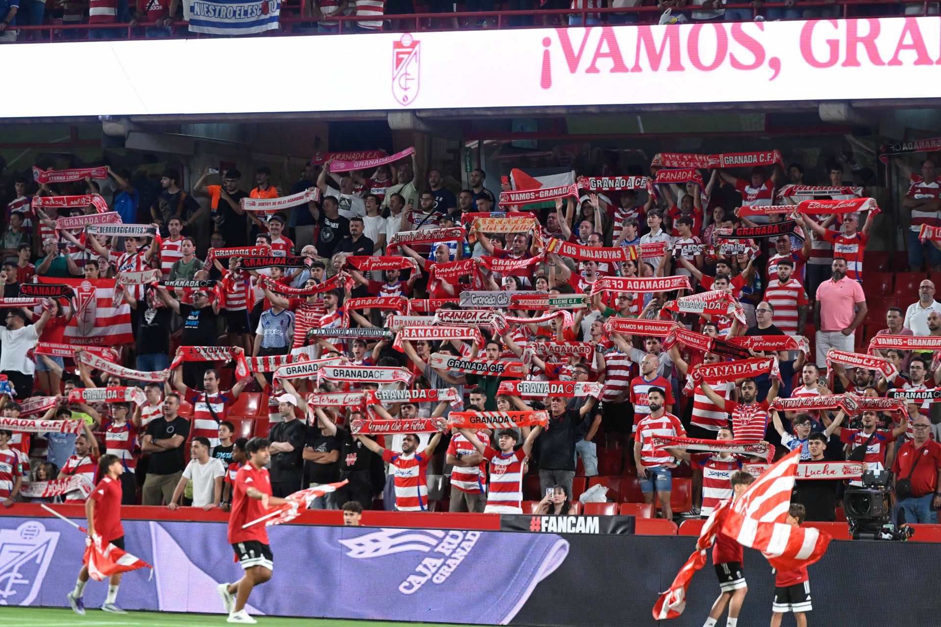 Encuéntrate en la grada del Granada - Mirandés