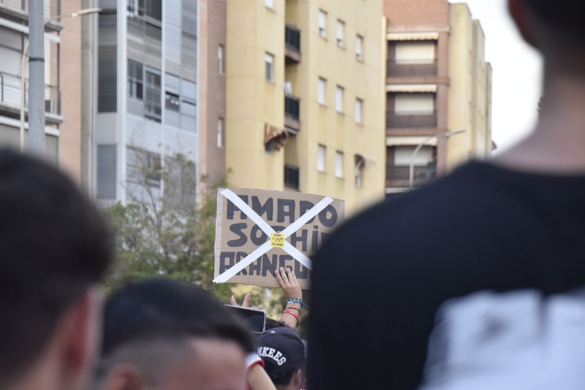 Las imágenes de la protesta de los aficionados del Granada