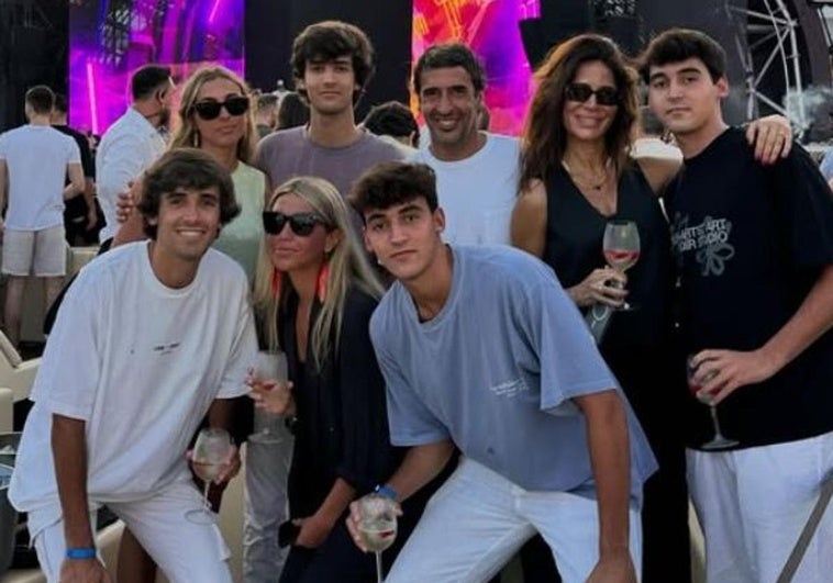 El Recreativo Granada refuerza su defensa con el hijo del madridista Raúl González
