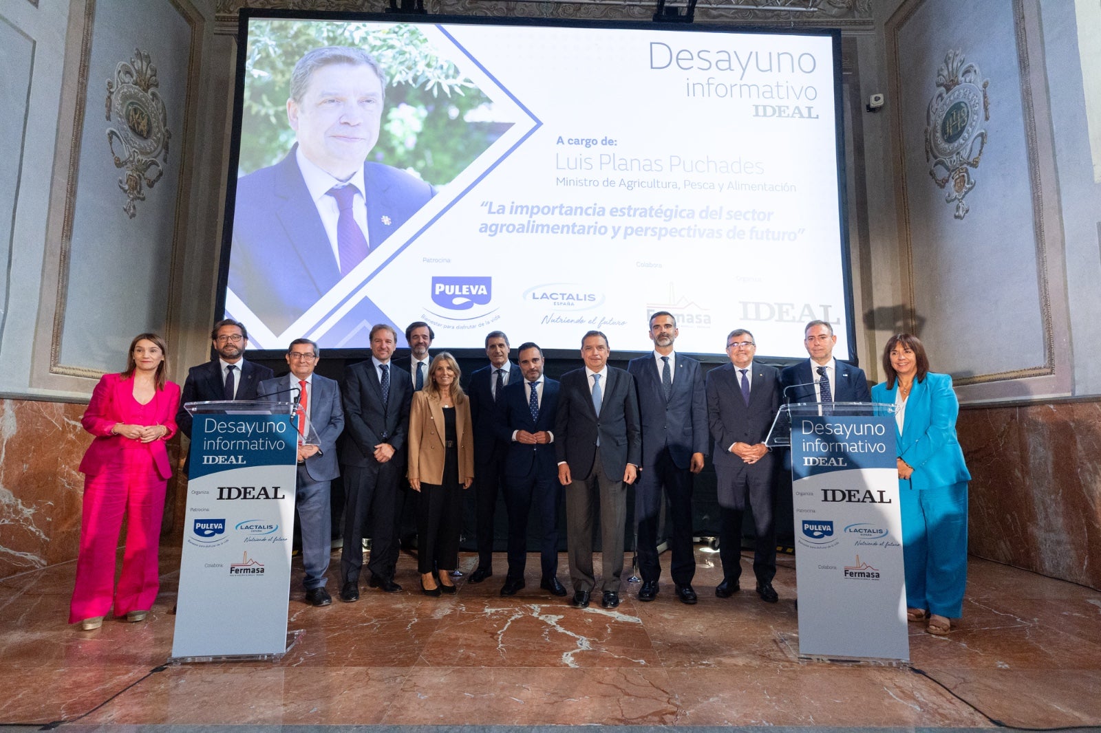 El foro informativo con el ministro Luis Planas, en imágenes