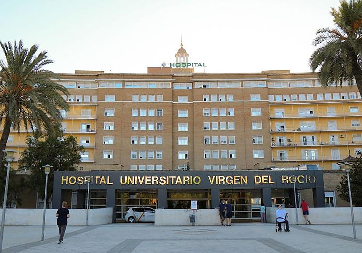 El presunto autor del incendio de Roquetas, permanece «muy grave» en un hospital de Sevilla