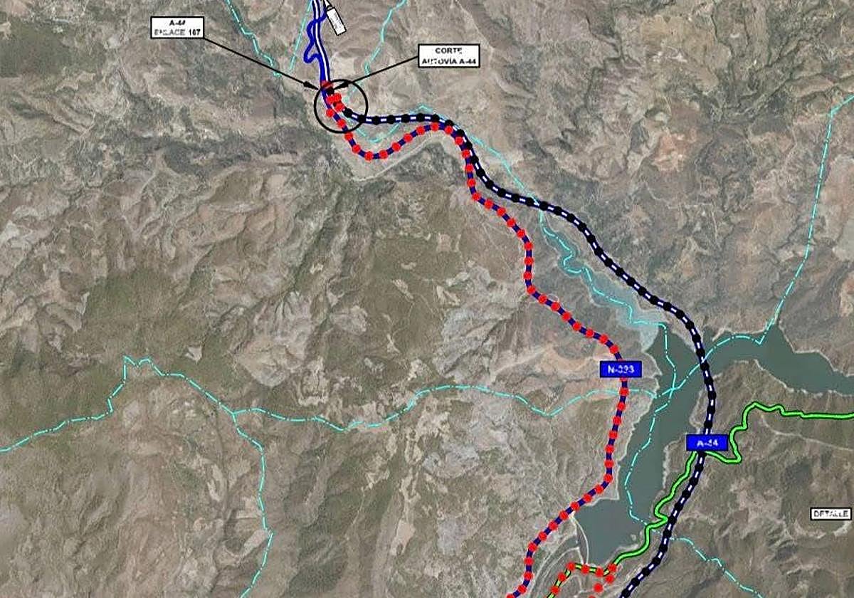 El corte de la autovía A-44 sin aviso previo indigna a los alcaldes de Almuñécar y Motril