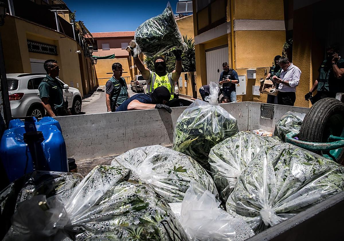 Imagen de archivo de una redada.