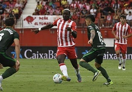 Dion Lopy llevó la manija del partido, pero cuando se fue todo se nubló.