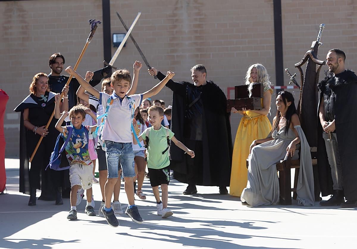 El primer día de colegio en Granada, en imágenes