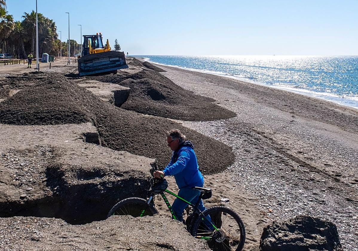Fotografía de archivo de Playa Granada con el escalón.