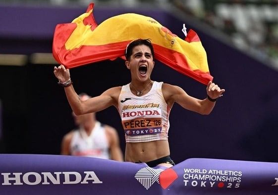Las imágenes de la granadina María Pérez como campeona del mundo