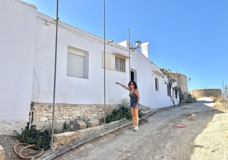 «Mi hermano tiene cáncer de pulmón y no puede abrir la ventana por el polvo del camino»