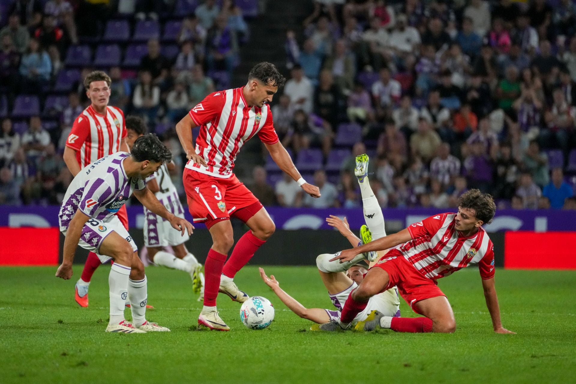 El Almería, prisionero de su propio merecimiento