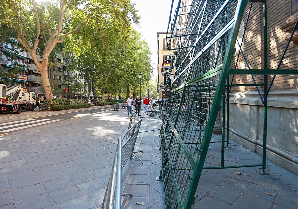 Imagen principal - Preparativos en la Basílica de las Angustias.
