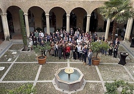 Participantes posan en la última edición del Foro de directores comerciales del Club Cámara Granada.