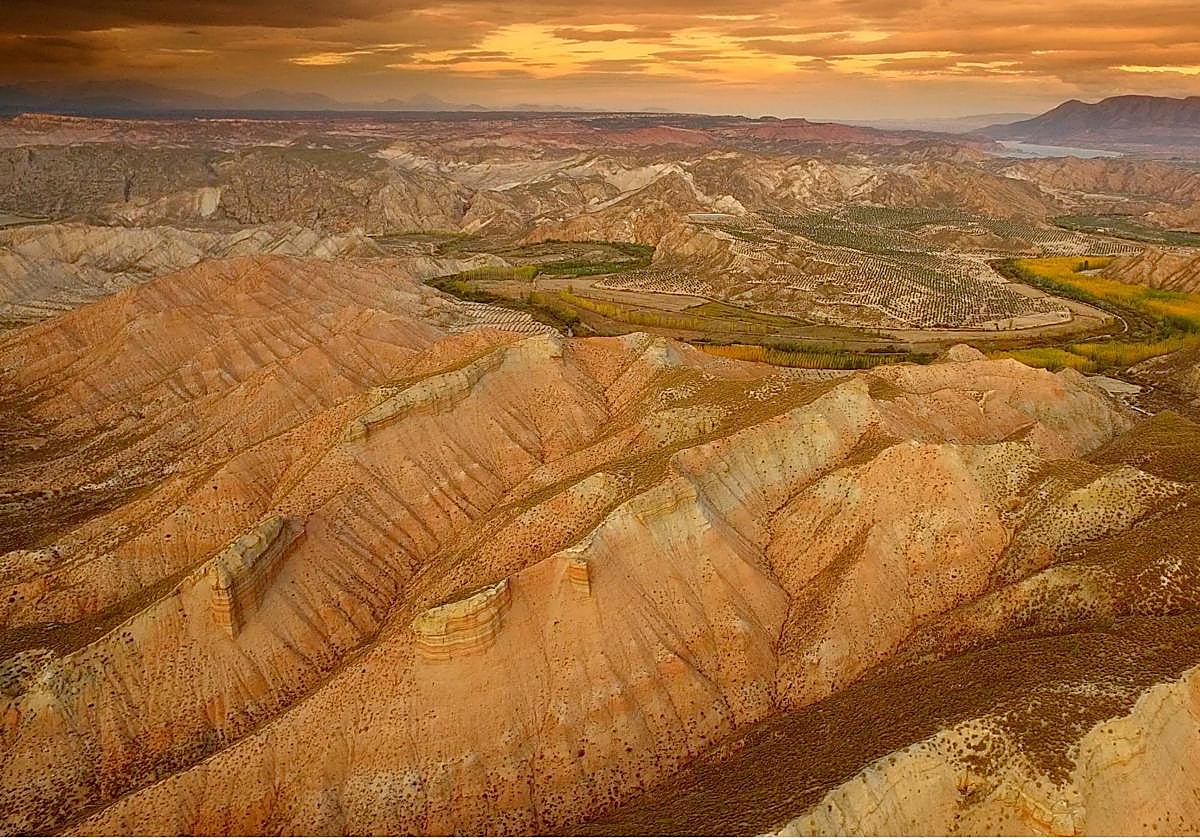 El Geoparque de Granada lanza MGZN, una revista que da voz al territorio