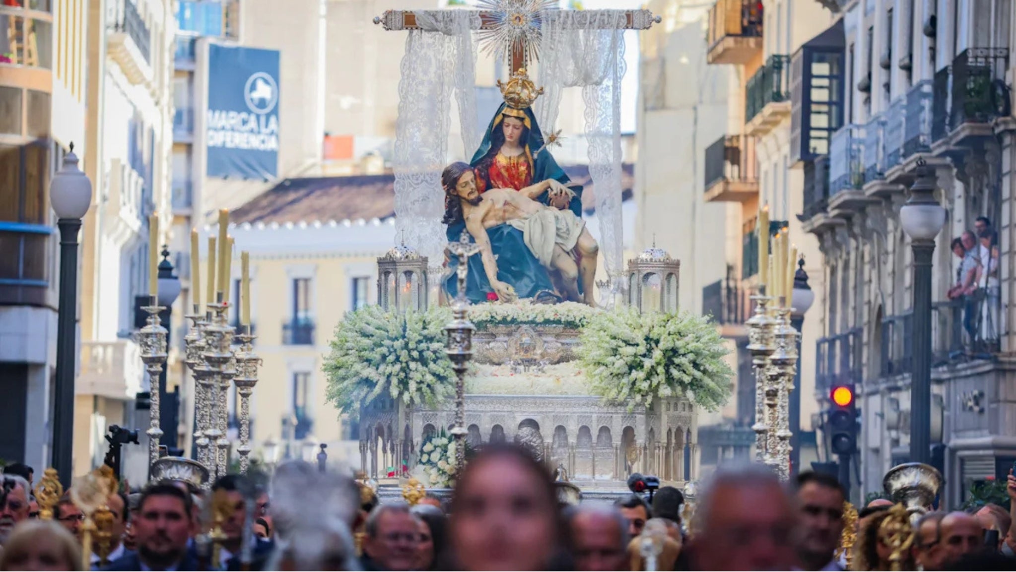 La Virgen durante la procesión extraordinaria el pasado mes de mayo