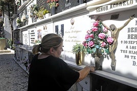 La enterradora María José