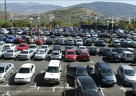Aparcamiento en la feria de San Lucas en una edición anterior.