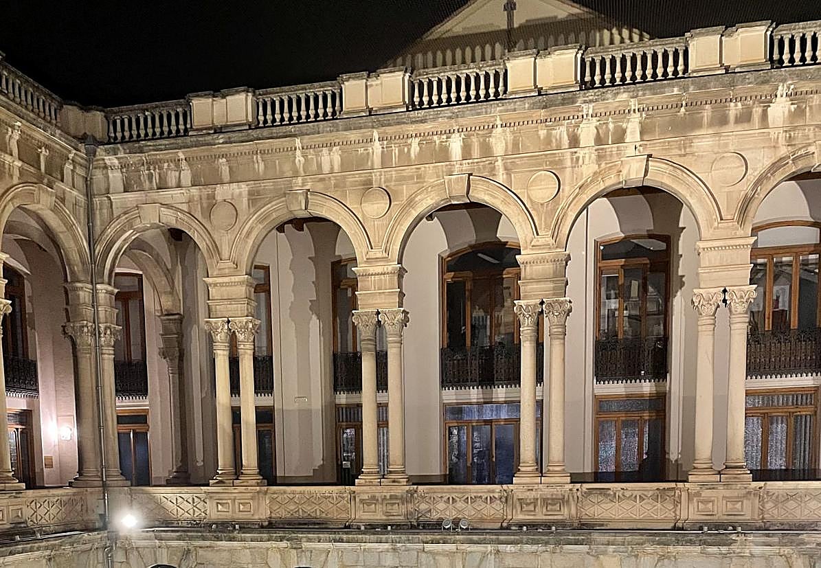 Interior del palacio provincial de la Diputación de Jaén.