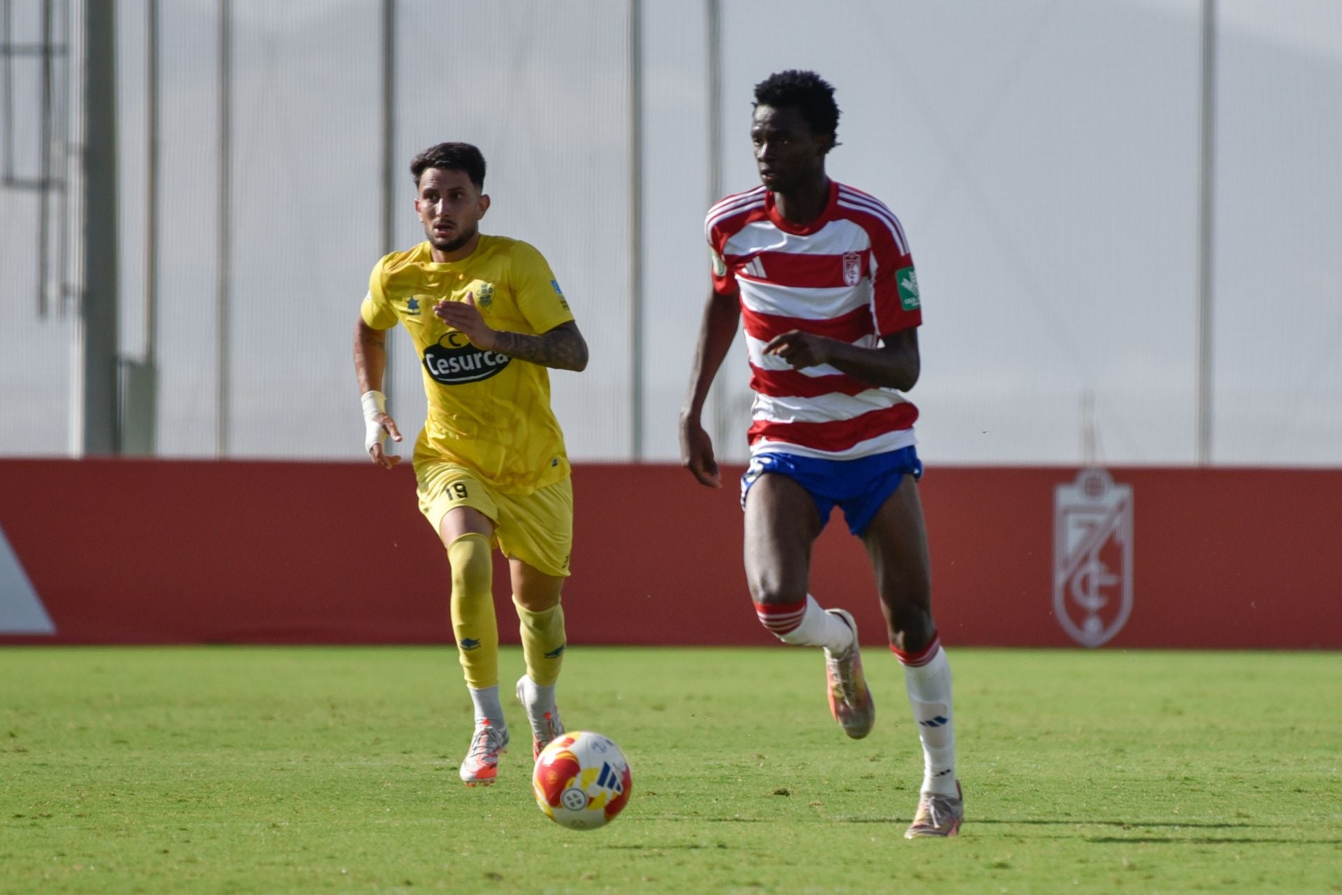 Las mejores imágenes del Recreativo Granada - Huétor Tájar