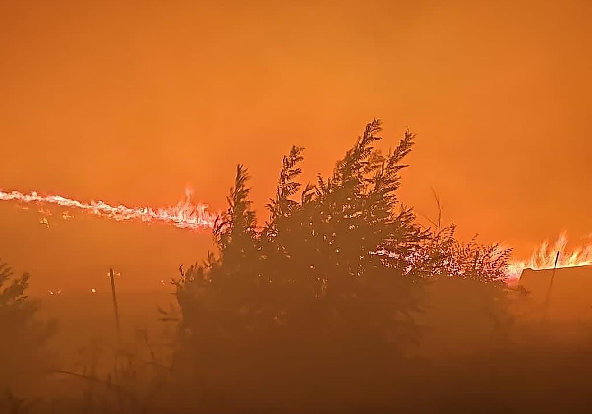 Incendio en Iznatoraf.