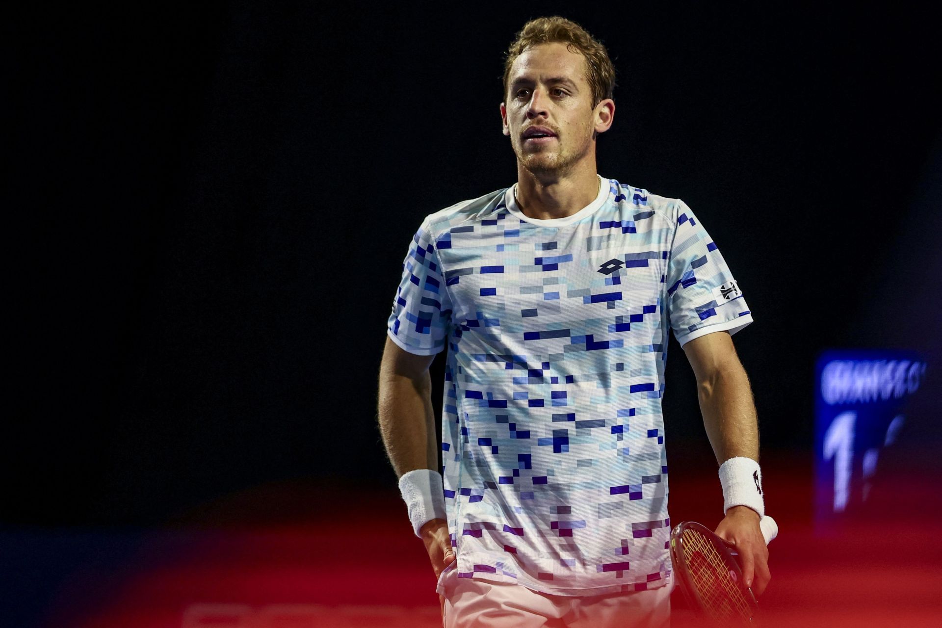 Roberto Carballés pasa ronda en el torneo de Lisboa.