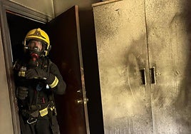 Un varón afectado por humo en el incendio de su vivienda en Jaén