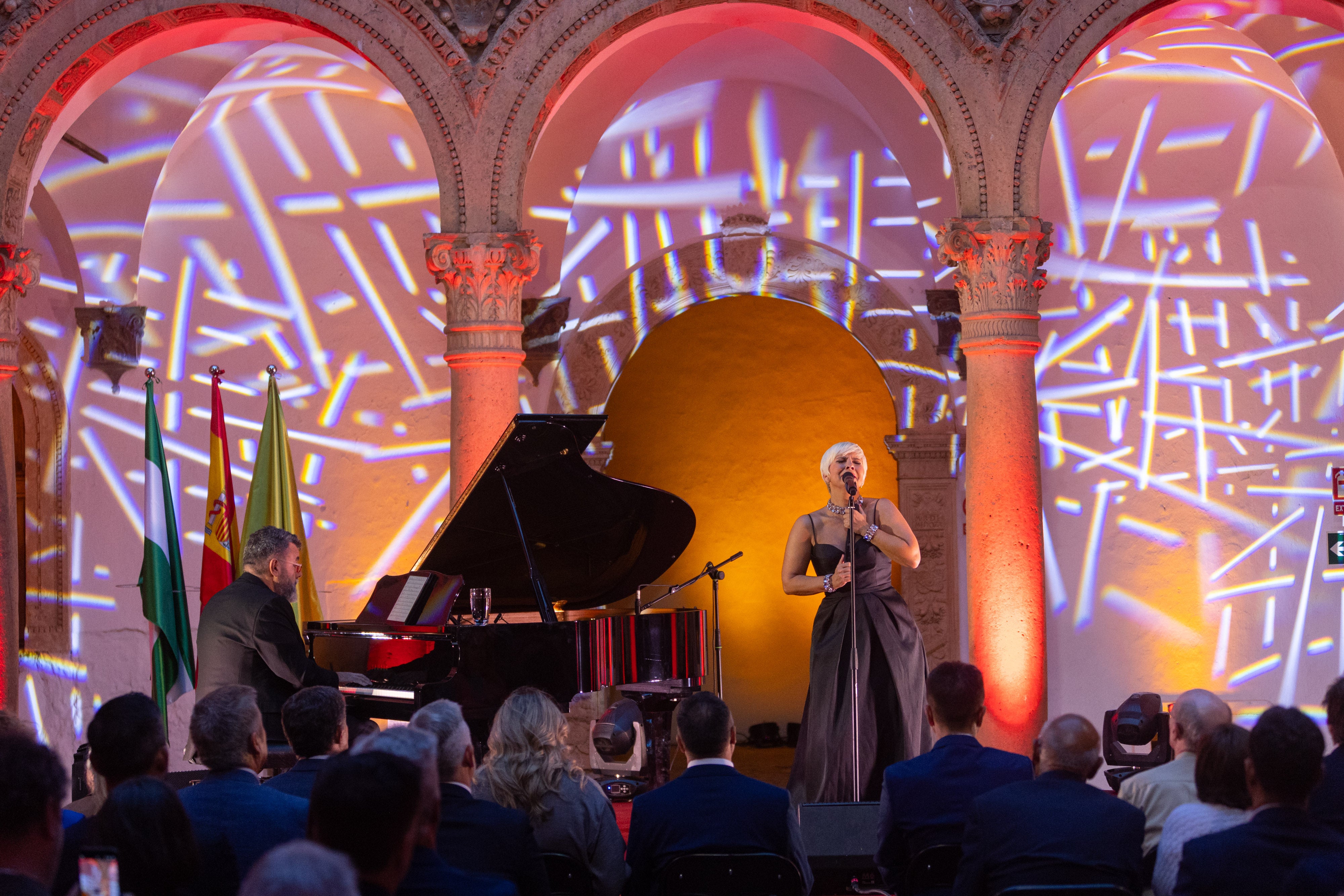 Las imágenes de la inauguración del castillo de La Calahorra este miércoles