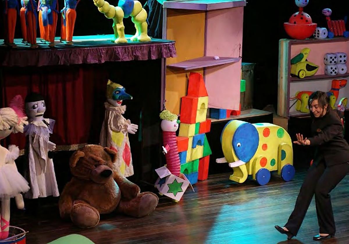 La Orquesta Ciudad de Almería abre 'La caja de los juguetes' en Roquetas de Mar