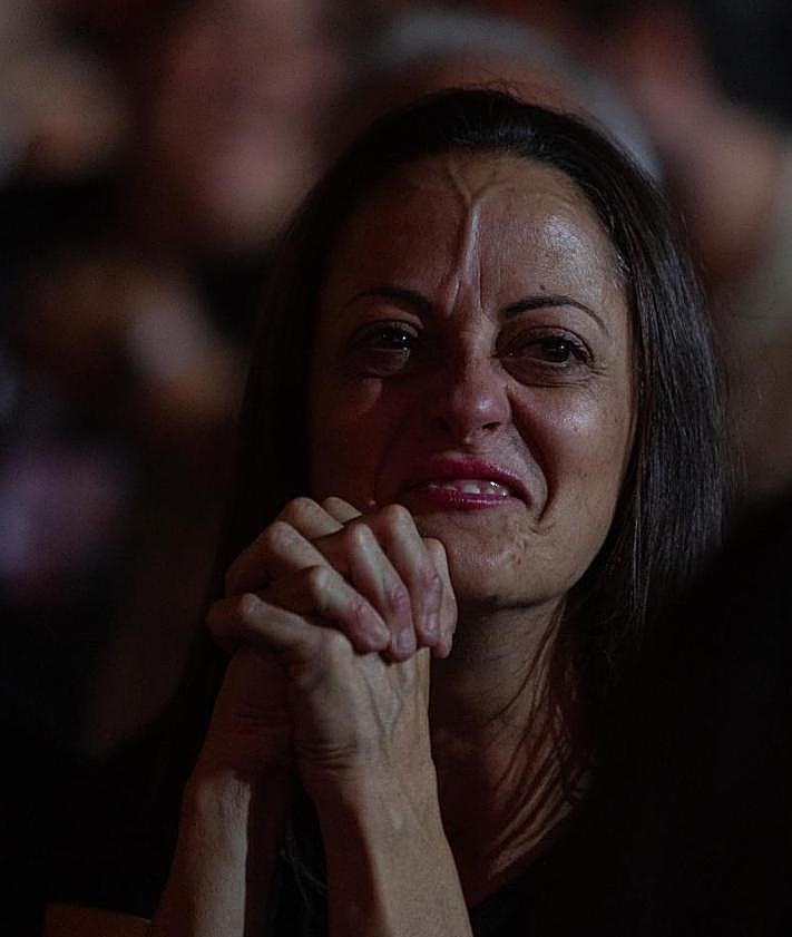 Imagen secundaria 2 - Distintas imágnes del concierto de Joaquín Sabina en Granada